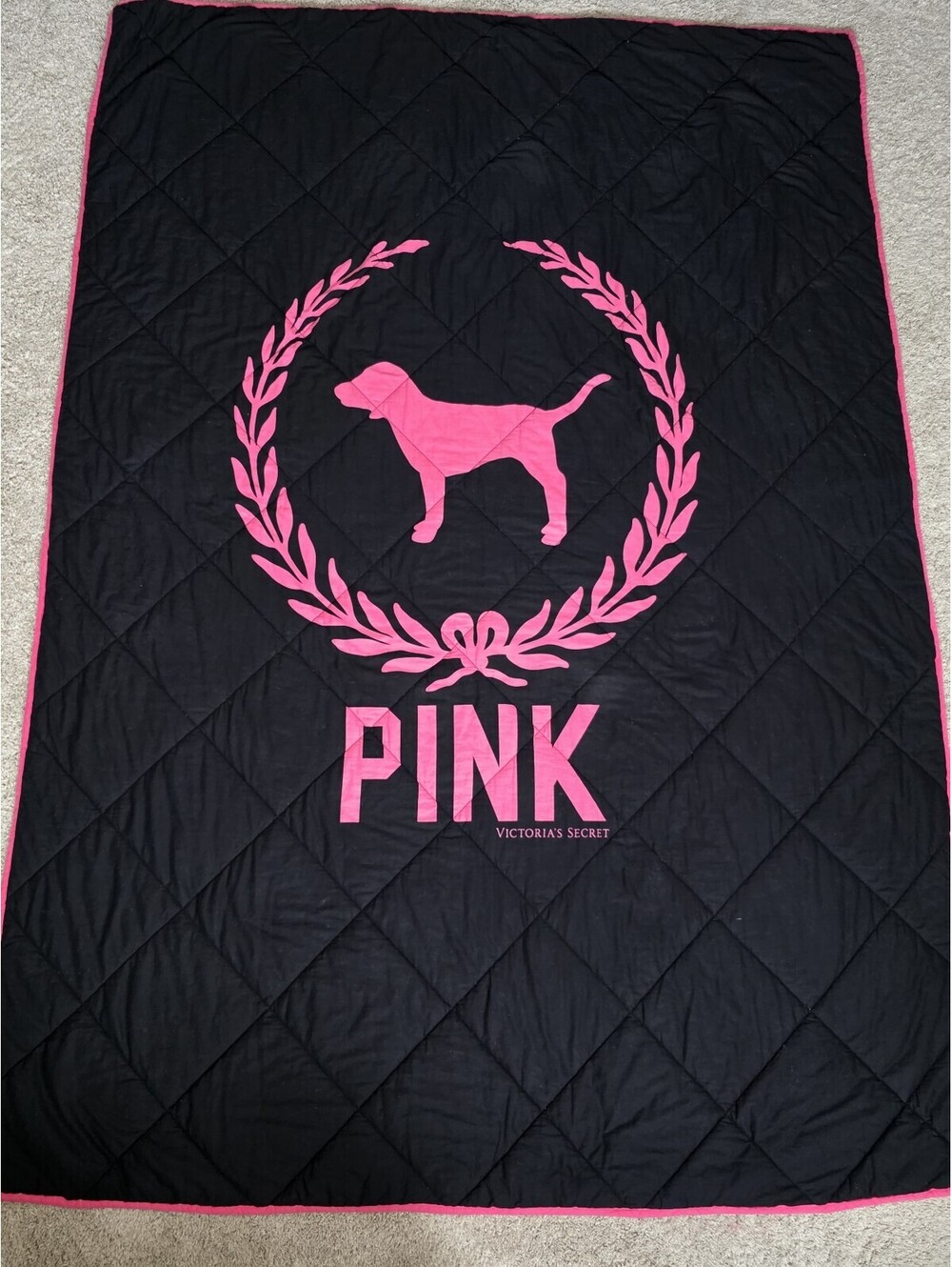 Vintage 2012 Victoria's Secret PINK Twin Quilt Dog Wreath Reversible Blanket
